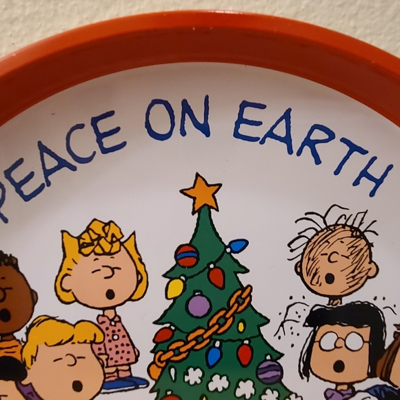 Peanuts Christmas Tray - Picture 6 of 12